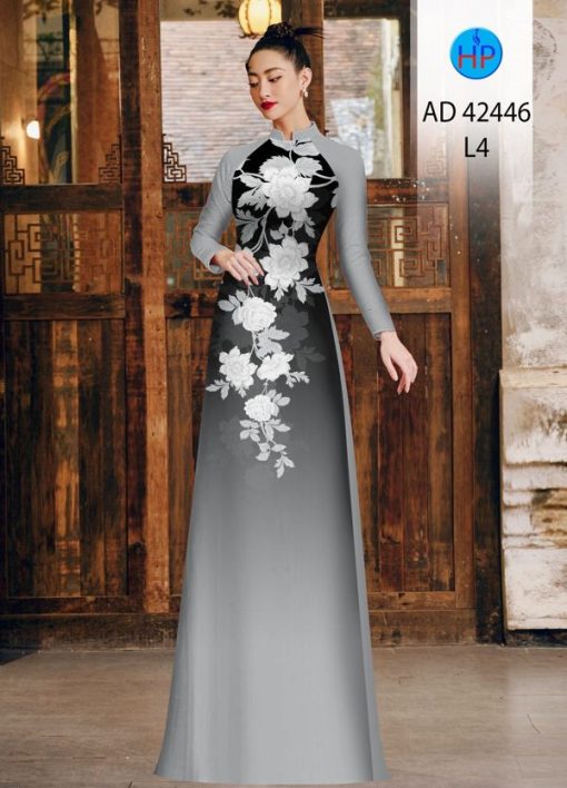 1684461820 Vai Ao Dai Mau Moi Vua Ra 4.jpg